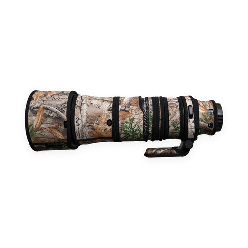Edge Camo lens cover on Nikon Z 180-600mm showing cut-outs for the buttons and switches